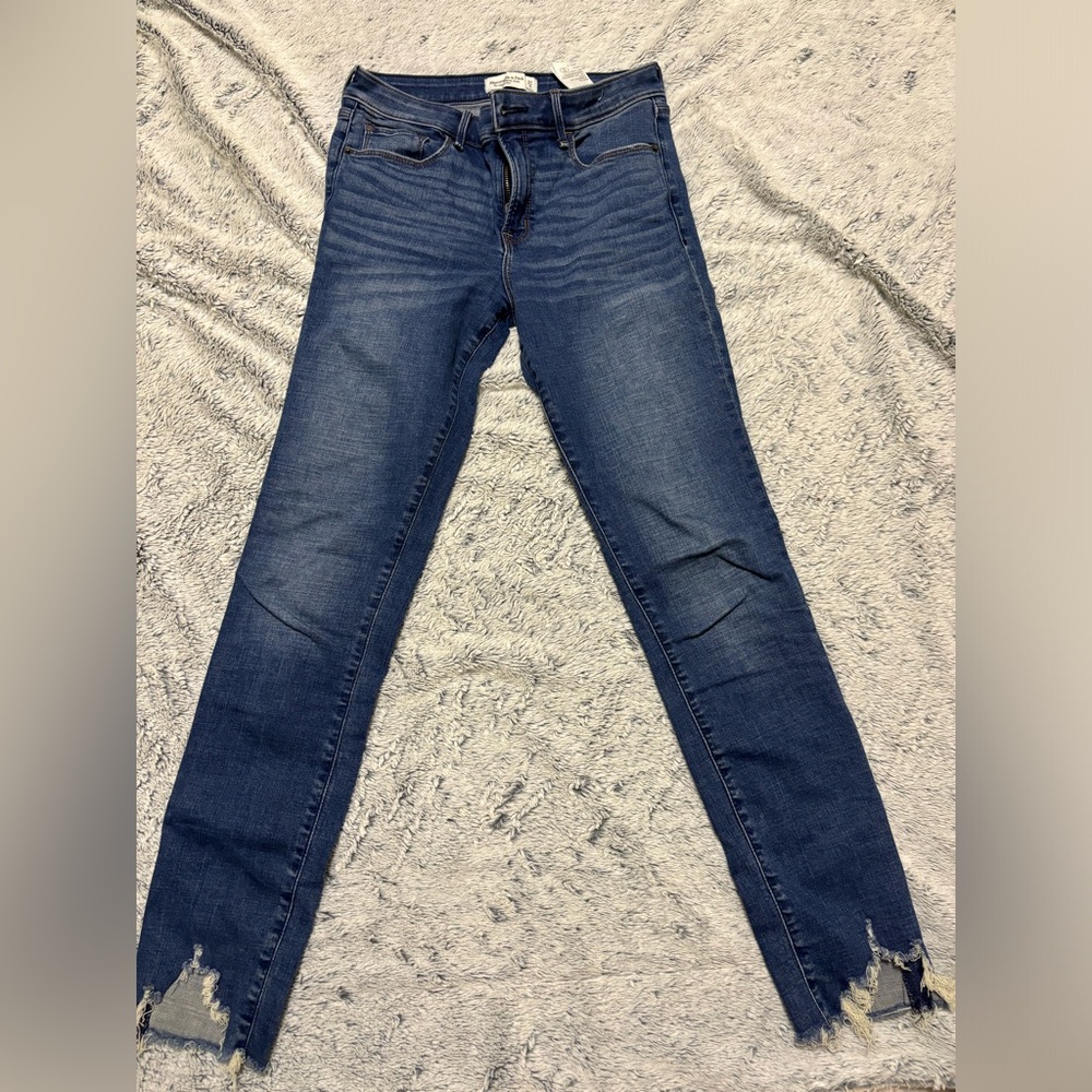 Couple times worn but still in a wonderful condition jeans